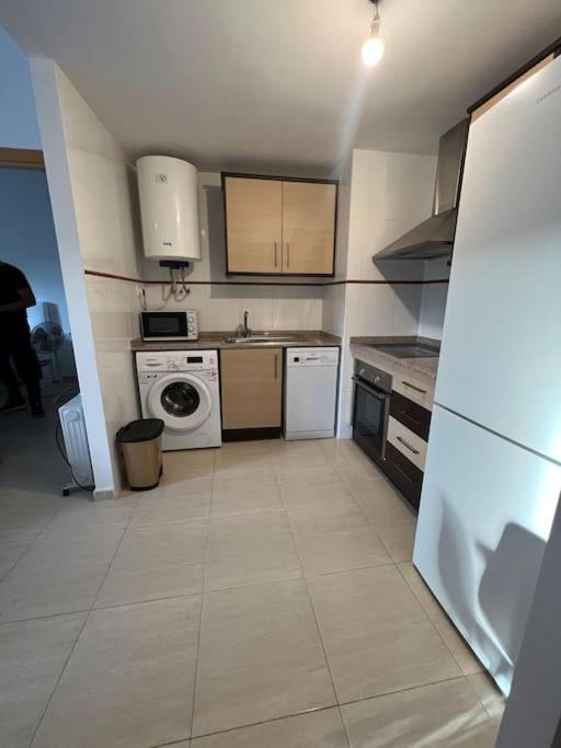 Apartamento Con Piscina ,Parking Y Aire Acondicionado Sant Carles De La Rapita Exterior photo