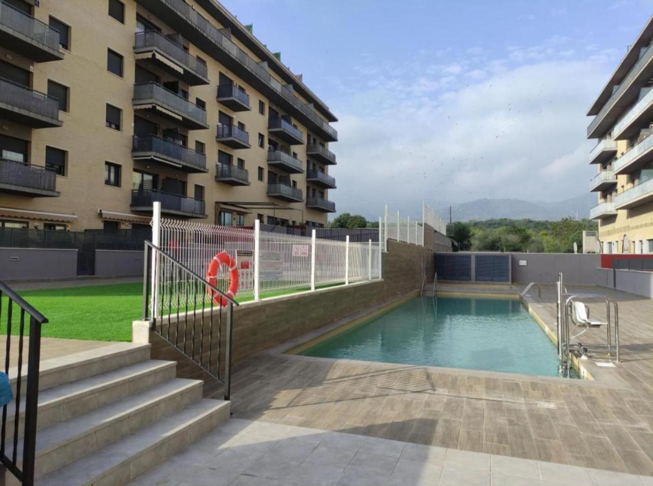 Apartamento Con Piscina ,Parking Y Aire Acondicionado Sant Carles De La Rapita Exterior photo